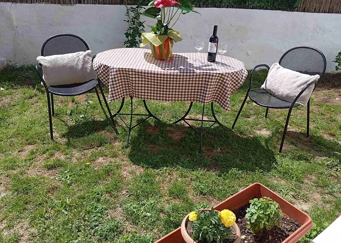 Mar-Jo Holiday Home
