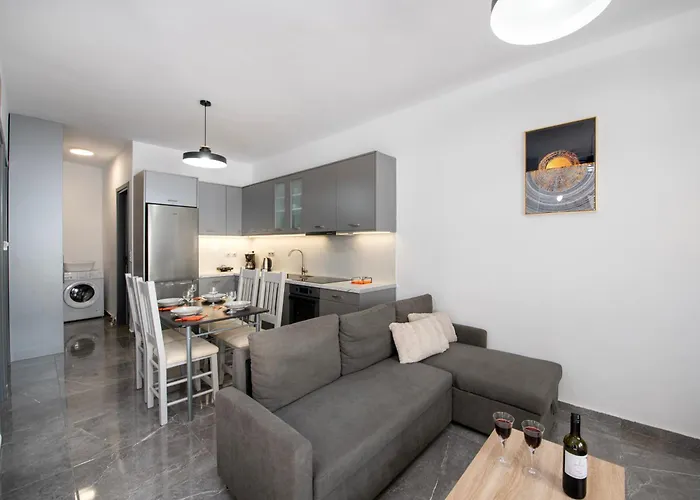 Mar-Jo Holiday Home